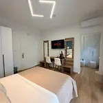Guest house Palazzo Del Toro 2 4*