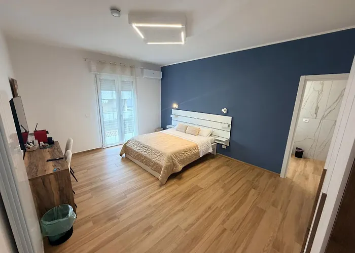 Palazzo Del Toro 2 Монтесильвано