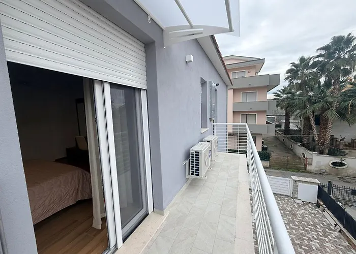 Palazzo Del Toro 2 Гостевой дом 4*