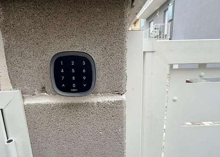 Palazzo Del Toro 2 4*