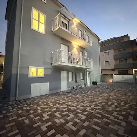 בית הארחה Palazzo Del Toro 2 4*