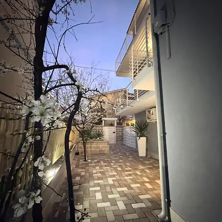 Palazzo Del Toro 2 4*