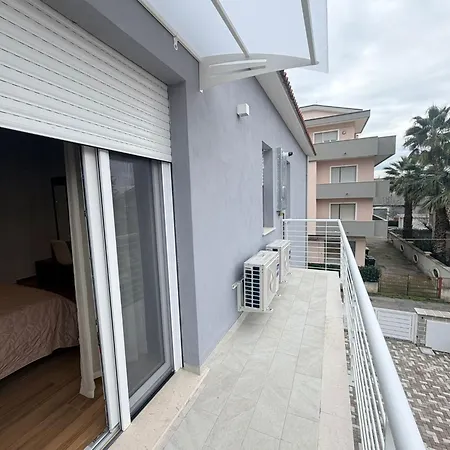 Palazzo Del Toro 2 Guest house 4*