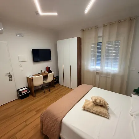 Palazzo Del Toro 2 Guest house