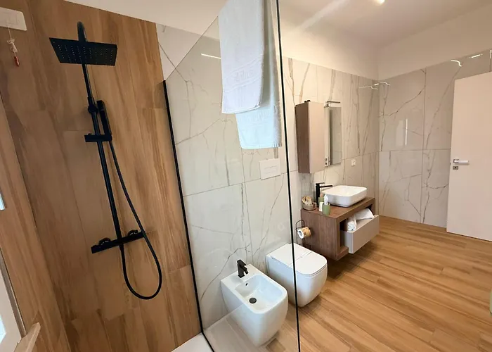 Palazzo Del Toro 2 Guest house