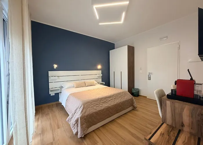 Palazzo Del Toro 2 Guest house Montesilvano