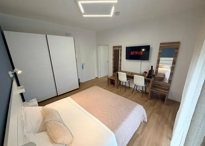 Palazzo Del Toro 2 Guest house Montesilvano